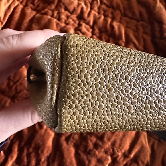 Henri Bendel Carlyle Pebbled Leather Crutch in Army Green/ Black with Gold Studs - Picture 4 of 5